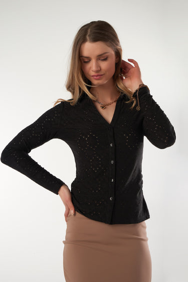 Magasinez la blouse en dentelle de la nouvelle collection de la Boutique Colori - Shop the lace blouse from new collection from Boutique Colori