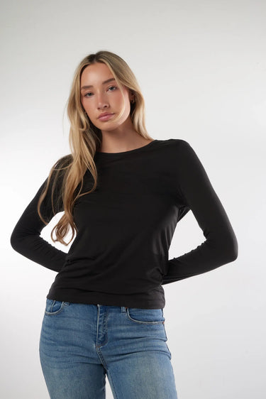 Magasinez le haut à manches longues de la nouvelle collection de la Boutique Colori - Shop the long-sleeved top from new collection from Boutique Colori