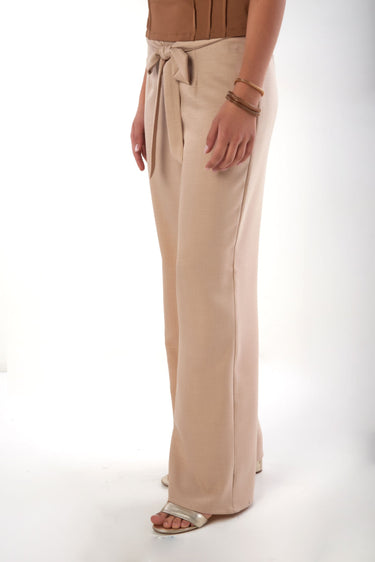 Magasinez le pantalon à jambe large de la nouvelle collection de la Boutique Colori - Shop the wide-leg pants from new collection from Boutique Colori