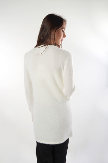 Magasinez le cardigan duveteux ouvert de Colori - Shop the open fluffy cardigan from Colori