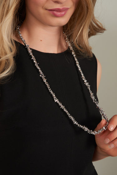 Magasinez le collier long avec pierres de Colori - Shop the long necklace with stones