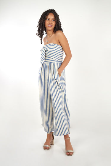 Magasinez la combinaison à dos ouvert de la nouvelle collection de la Boutique Colori  - Shop the open back jumpsuit from new collection from Boutique Colori