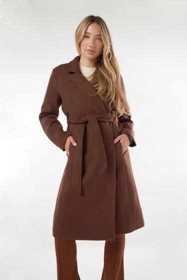 Magasinez le manteau long de la nouvelle collection de la Boutique Colori - Shop the long coat from new collection from Boutique Colori