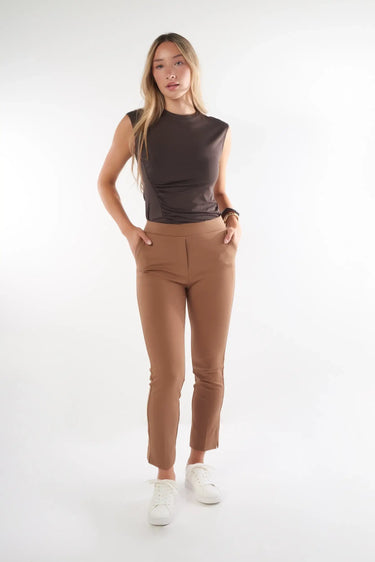 Magasinez le pantalon de la nouvelle collection de la Boutique Colori - Shop the pants from new collection from Boutique Colori