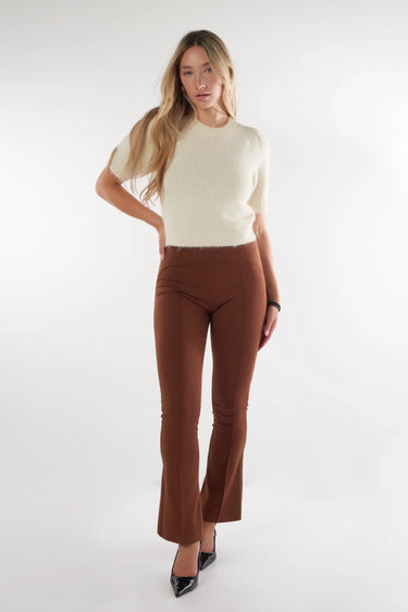 Magasinez le pantalon de la nouvelle collection de la Boutique Colori  - Shop the pants from new collection from Boutique Colori