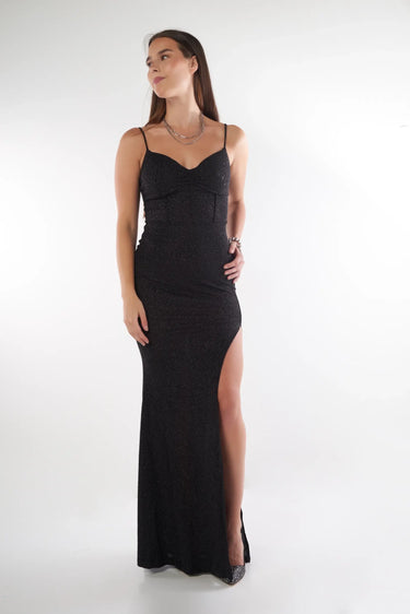 Magasinez la robe élégante avec fente de la nouvelle collection de la Boutique Colori - Shop the elegant dress with slit from new collection from Boutique Colori