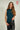 Magasinez la camisole brillante à col montant de Colori - Shop the shiny mock neck camisole from Colori