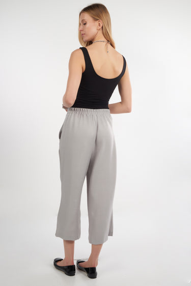 Magasinez le capri à jambe large de Colori - Shop the wide-leg capri from Colori
