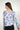 Magasinez le haut en chiffon à imprimé fleuri de Colori - Shop the floral chiffon top from Colori