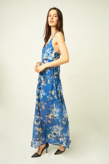 Magasinez la robe fleurie en chiffon de Colori - Shop the floral chiffon dress from Colori