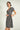 Magasinez la robe cache-coeur fleurie de Colori - Shop the floral wrap dress from Colori